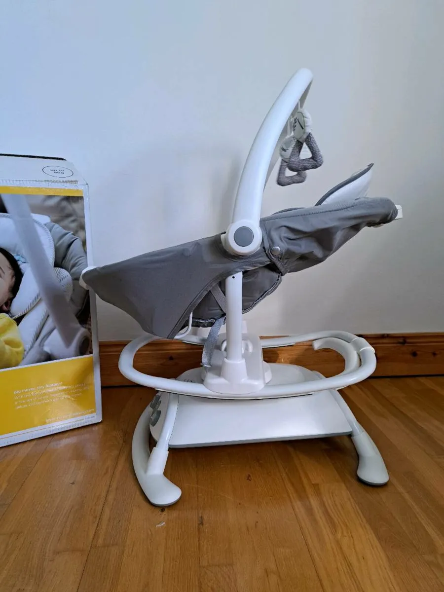 JOIE SANSA 2 IN 1 BABY ROCKER - Image 4