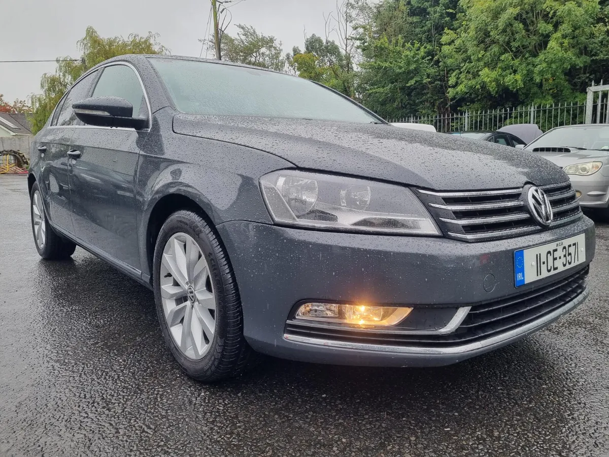 Volkswagen Passat 2011 - Image 1