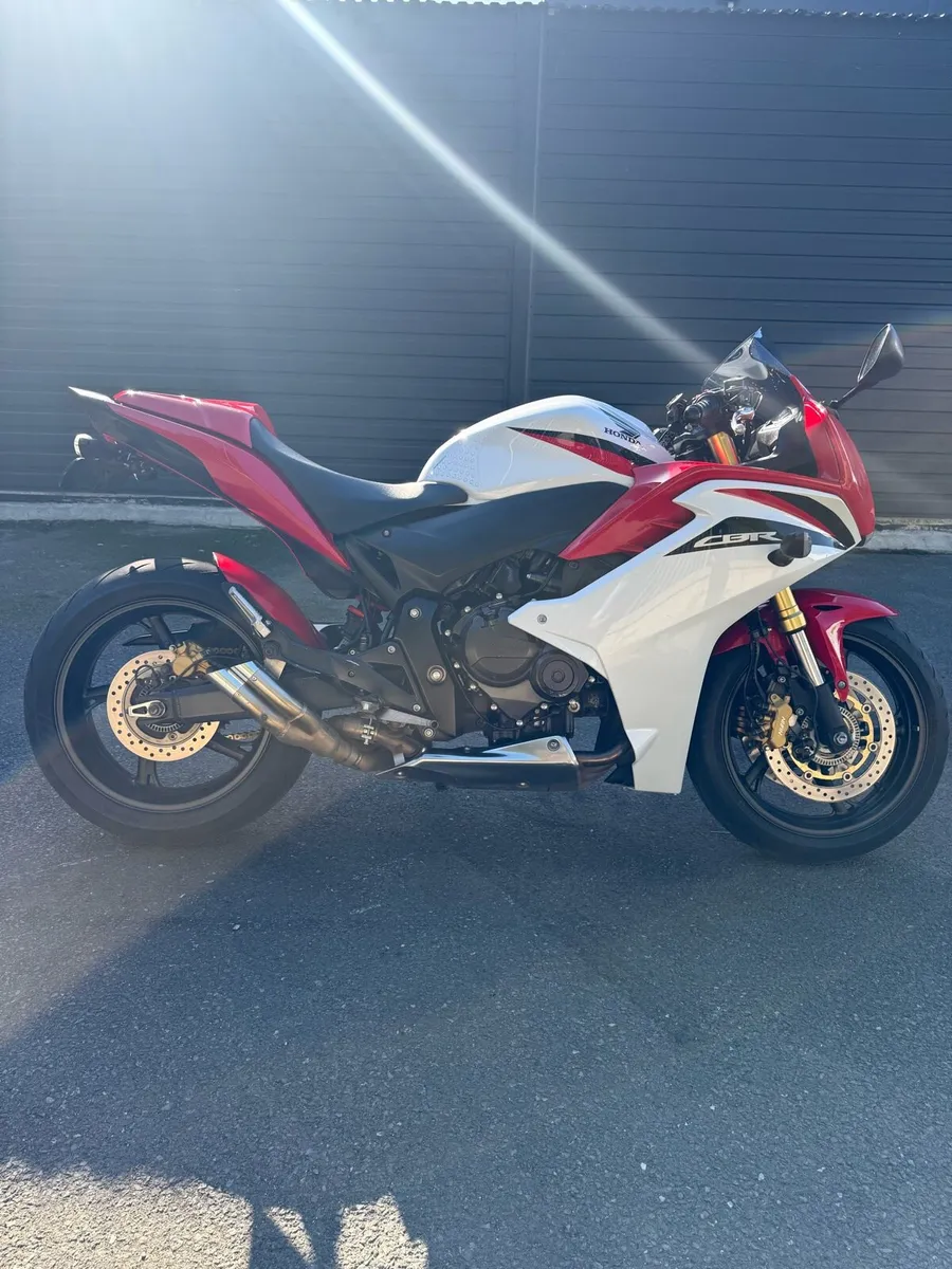 HONDA CBR600f - Image 2