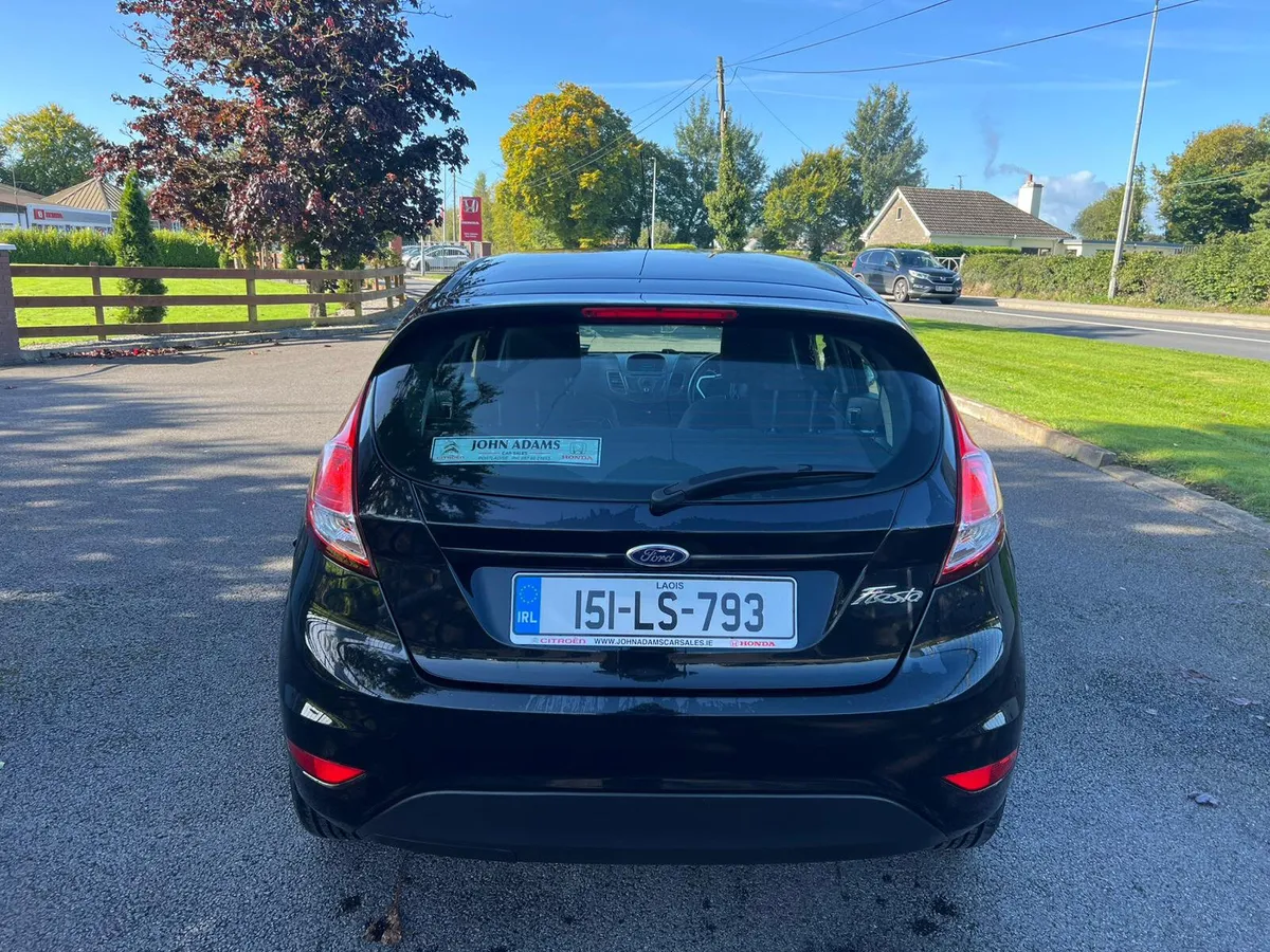 Ford Fiesta Zetec 2015 - Image 4