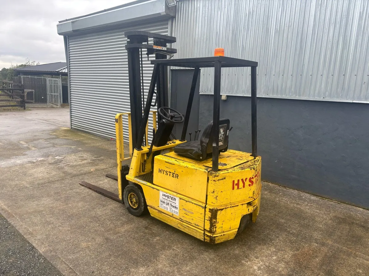 Forklift - Image 3