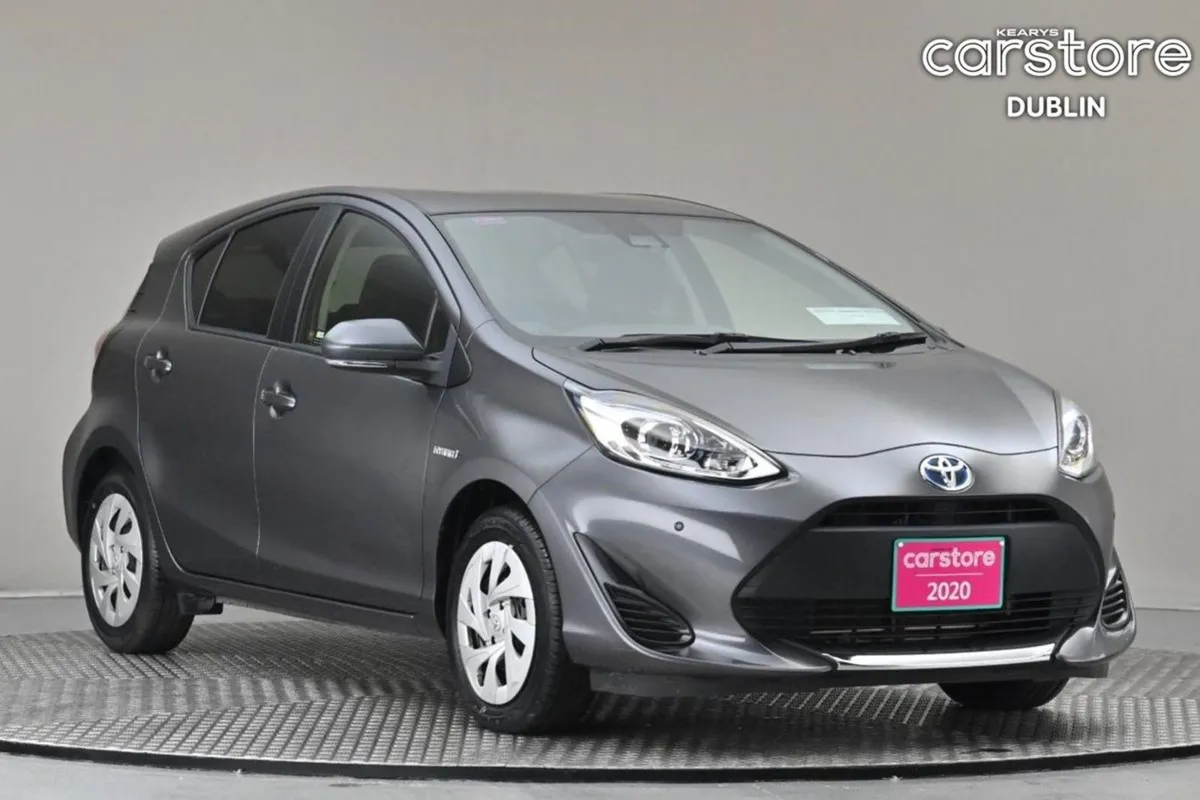 Toyota Aqua 1.5 Vvt-i Hybrid  park Sensors revers - Image 1