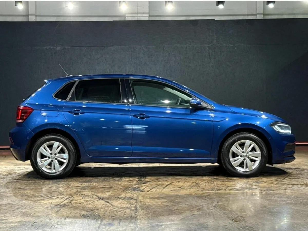 Volkswagen Polo 1.0 AUTOMATIC - CRUISE CONTROL - R - Image 2