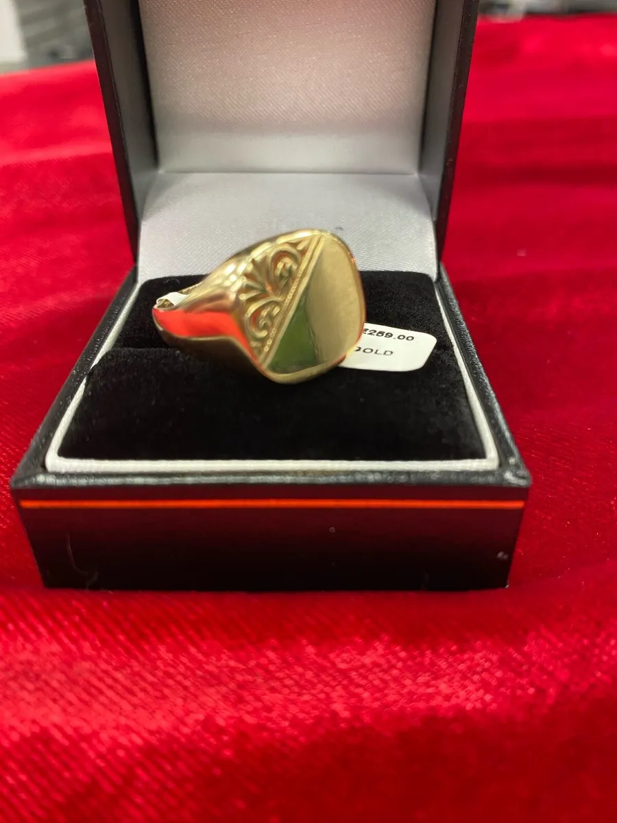 9k Signet Ring 9Ctz - Image 1