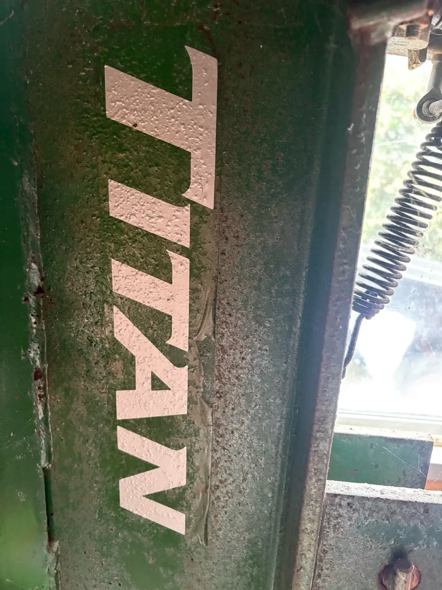 Log splitter - Image 2
