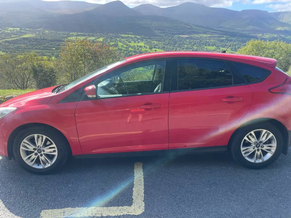 Ford Focus 2012 - Image 4