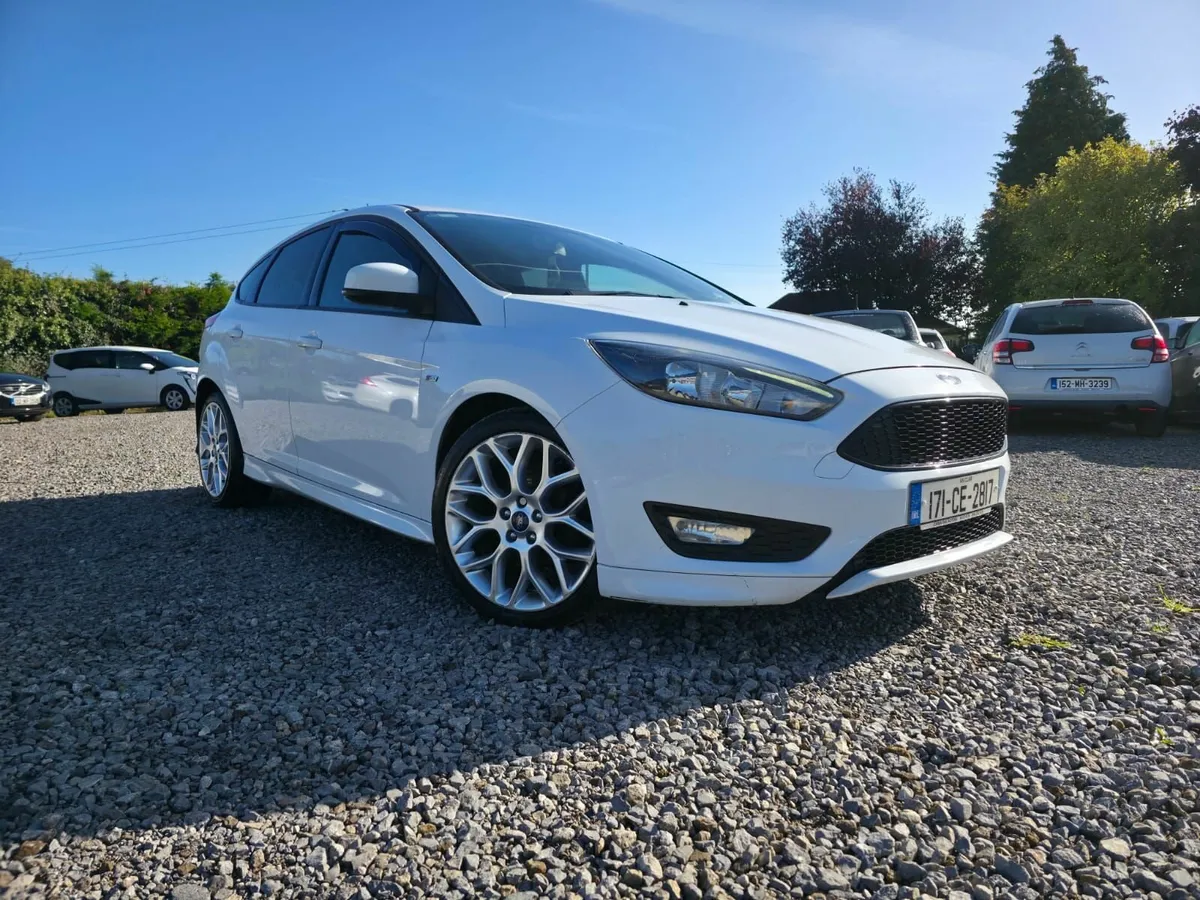 2017 Ford Focus TDCi ST-Line - Image 3