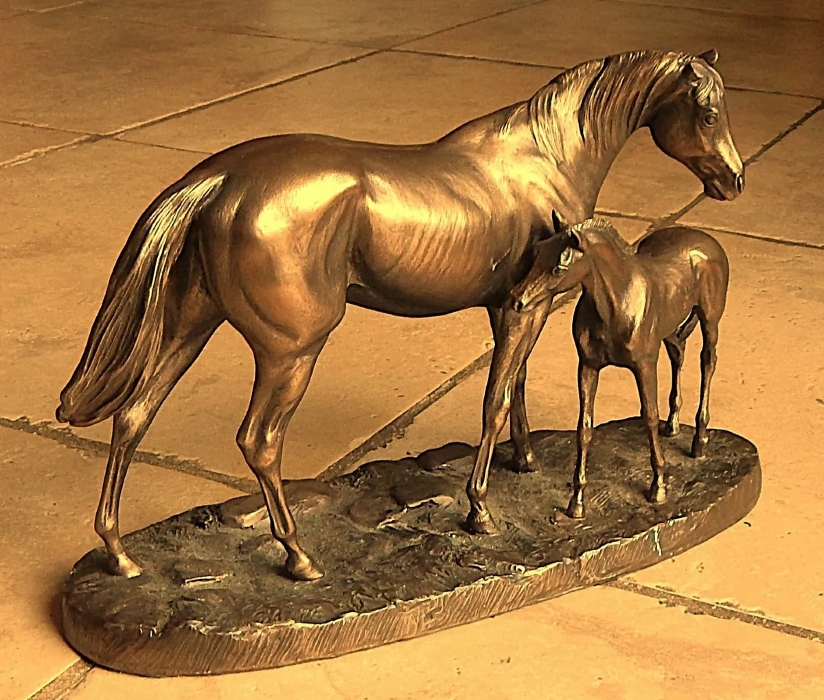 Vintage Genesis Fine Arts Figurine of Mare & Foal - Image 3