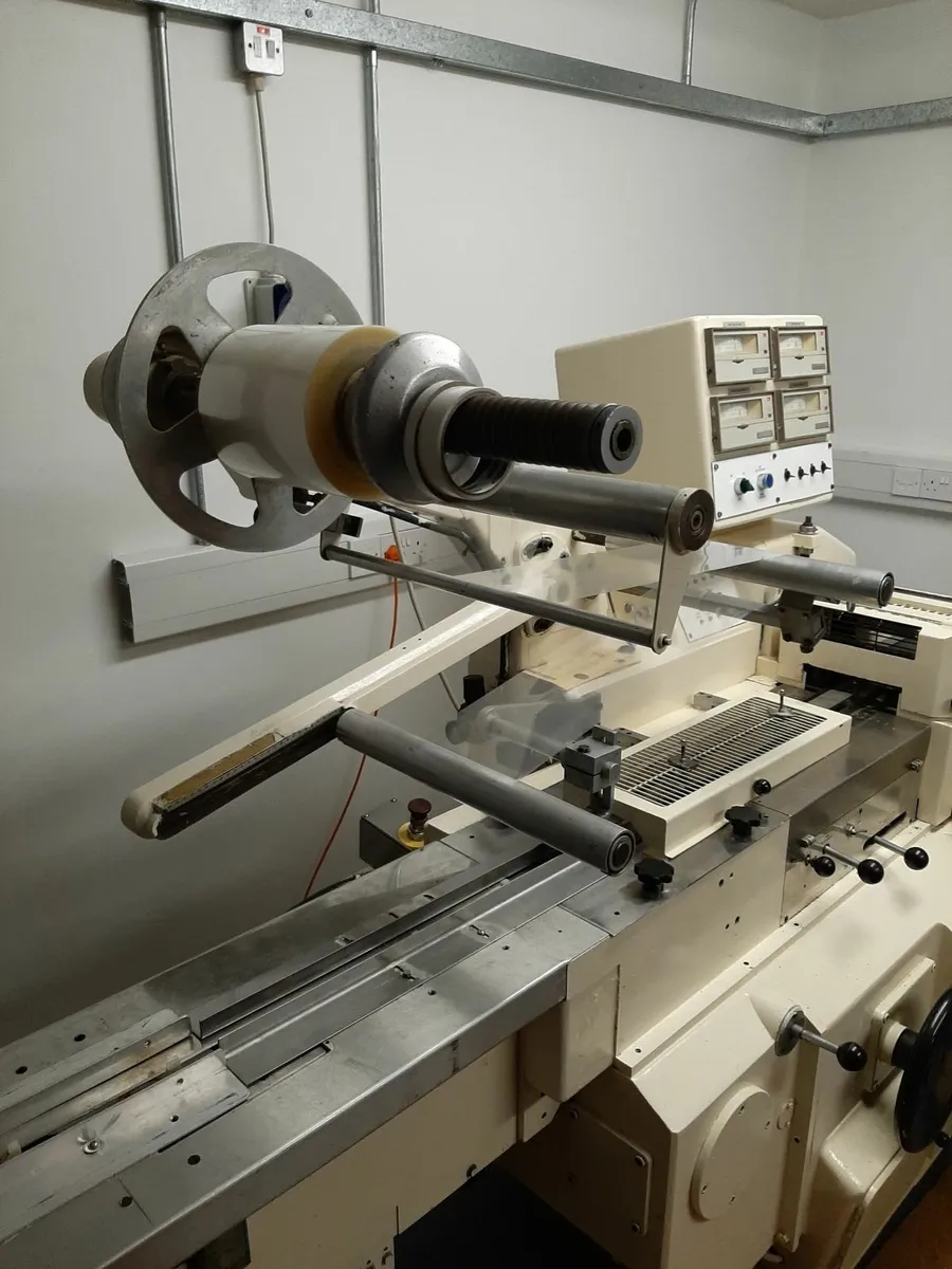 Flow wrapper 1  Flow wrapper 2 - Image 3