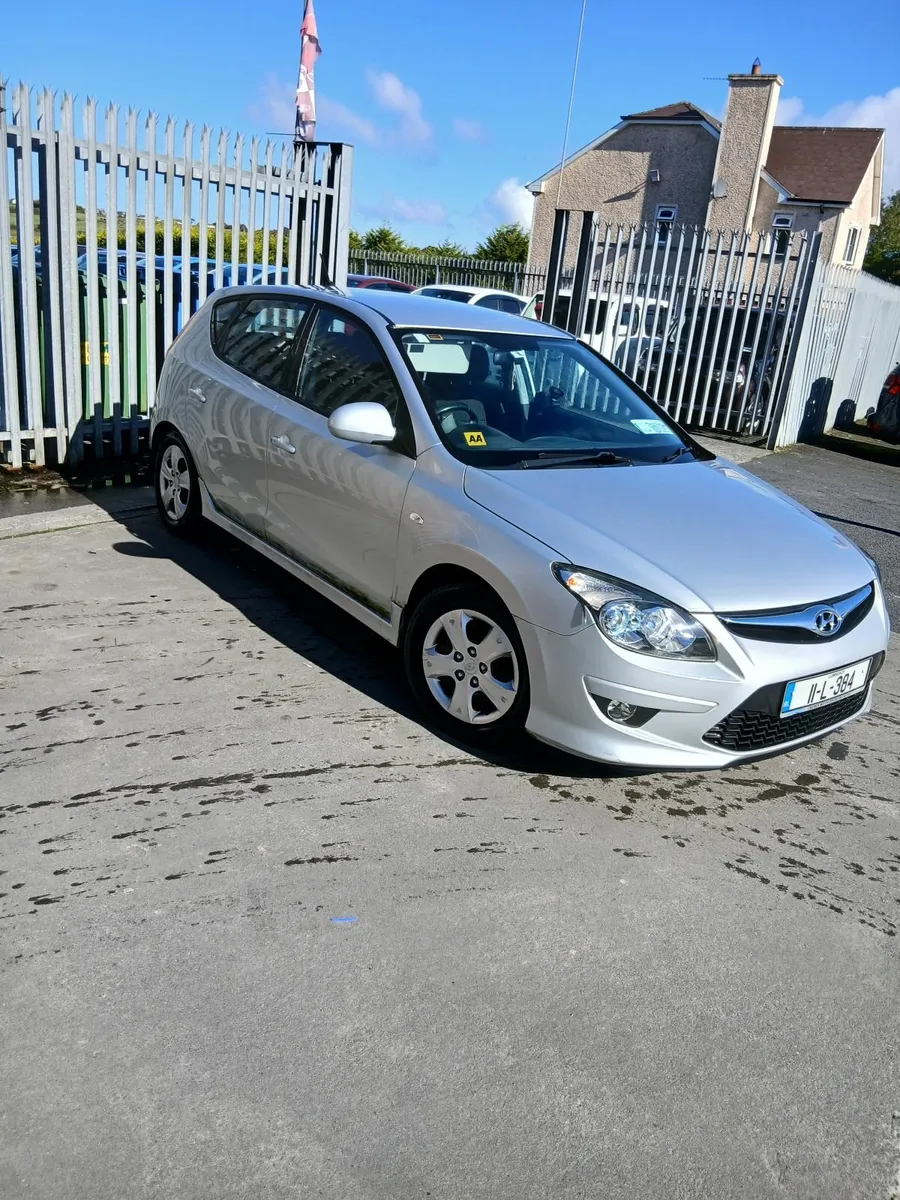 Hyundai i30 2011 - Image 1