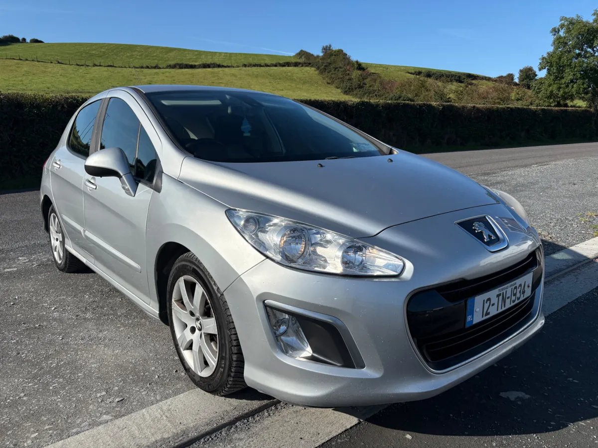 Peugeot 308 2012 - Image 1