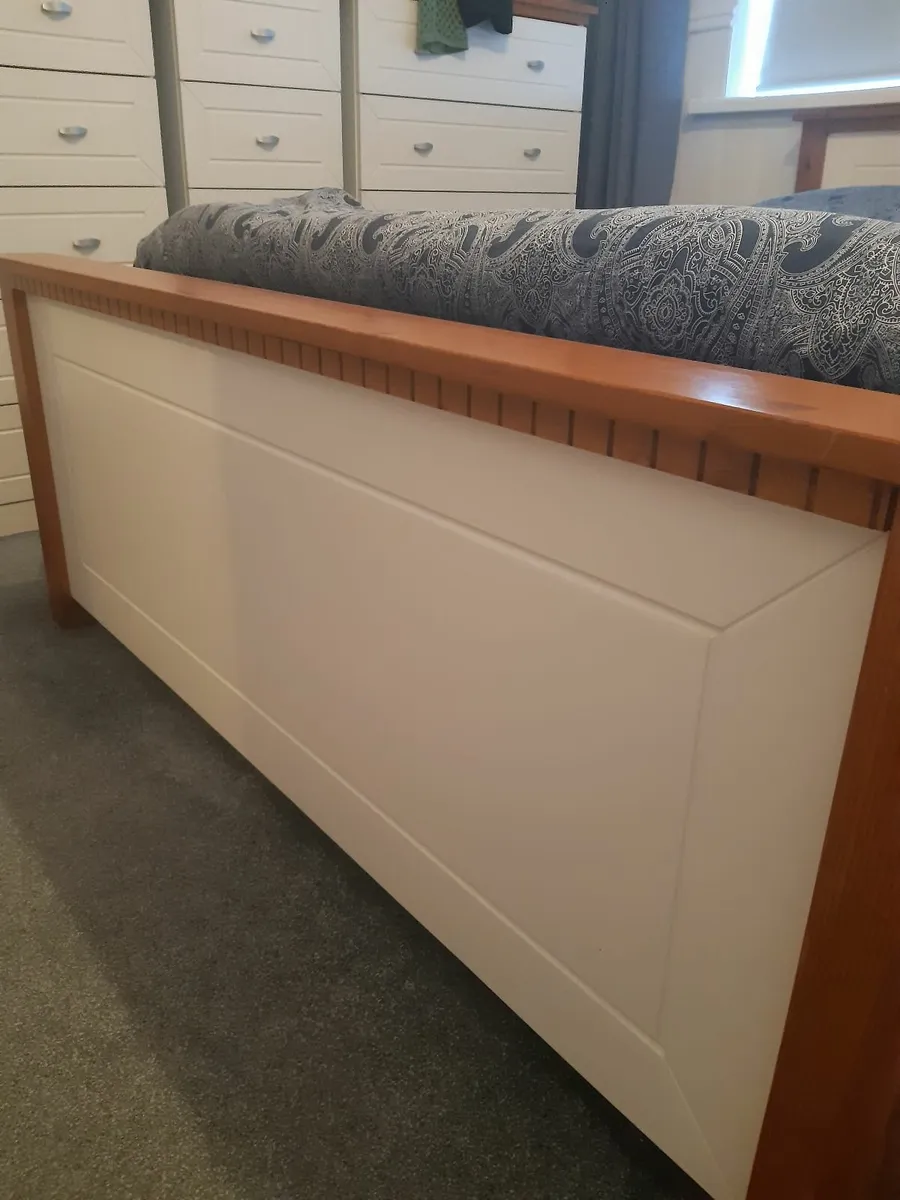 Double Bed - Image 2