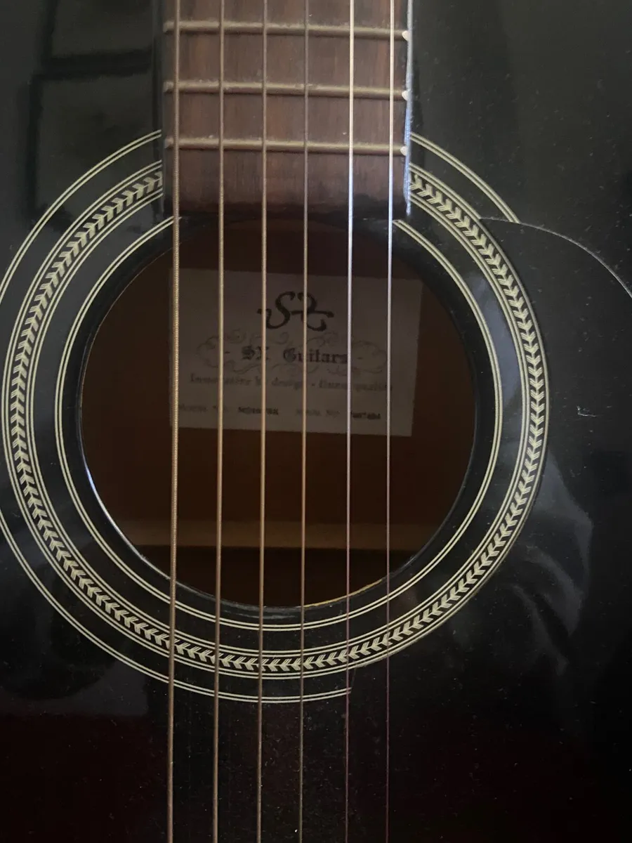 Guitar - Image 3