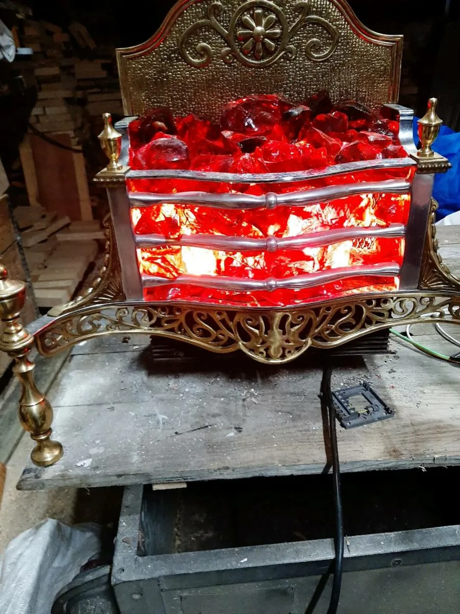 Artificial electric fire - Image 1
