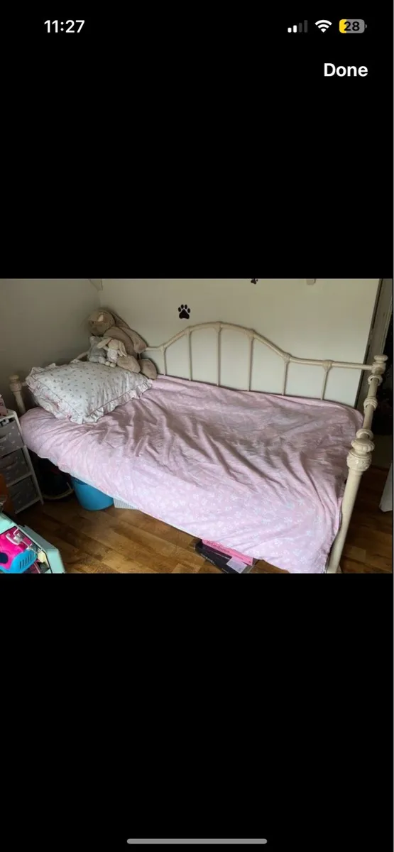 Laura Ashley day bed - Image 3
