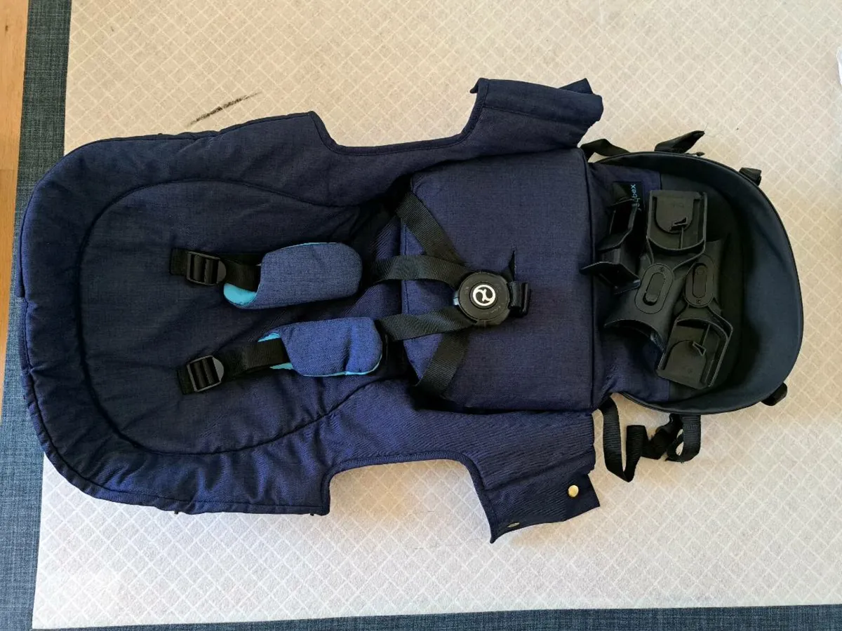 Cybex Priam travel system - Image 3