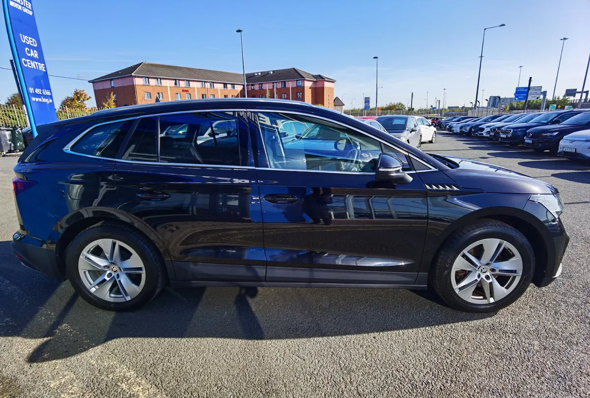 SKODA ENYAQ 80KWH IV - Image 4
