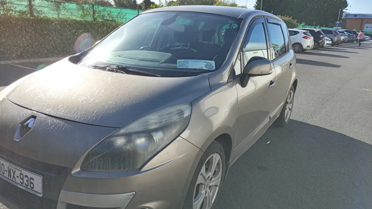RENAULT SCENIC / 2010 / 1.5 DIESEL / MANUAL - Image 1