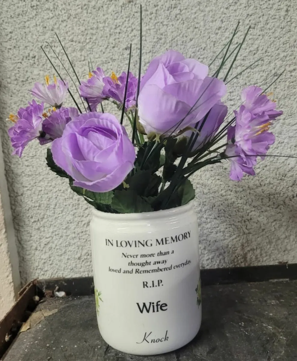 Grave Pots and Candles - Image 4
