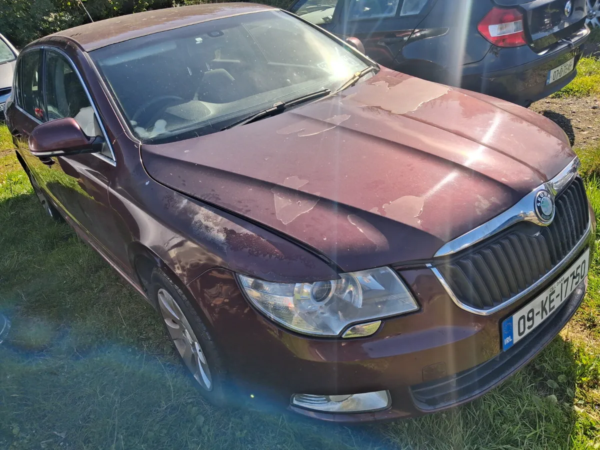 2009 Skoda Superb parts - Image 2