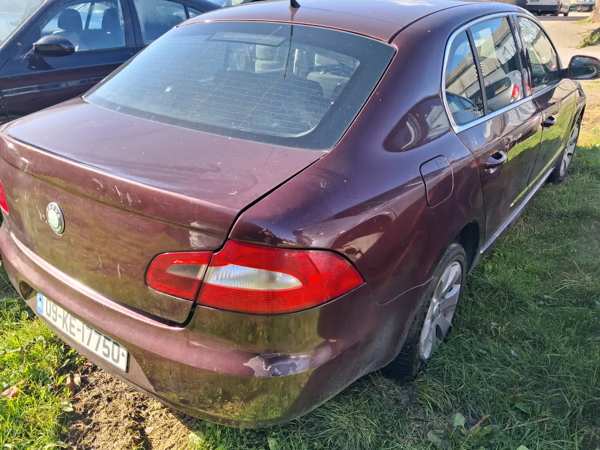 2009 Skoda Superb parts - Image 4