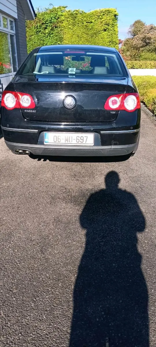 Car - Image 2