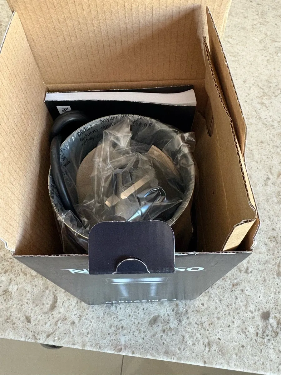 Nespresso milk frother - Image 2
