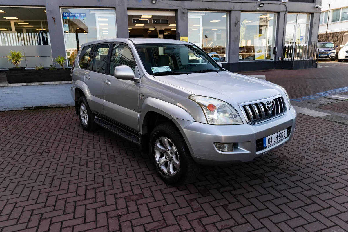 TOYOTA LANDCRUISER 3.0D4D LEFT HAND DRIVE MANUAL - Image 1