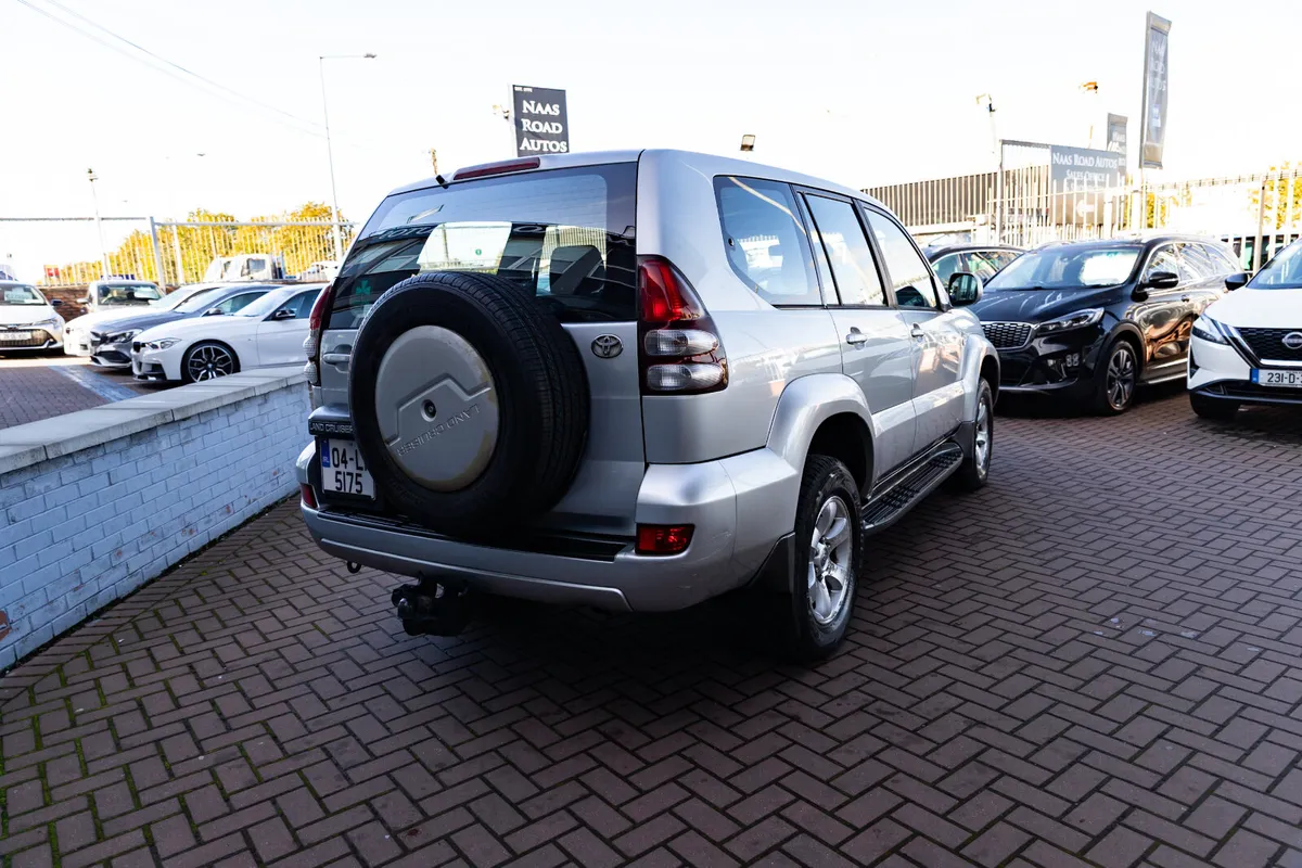 TOYOTA LANDCRUISER 3.0D4D LEFT HAND DRIVE MANUAL - Image 3