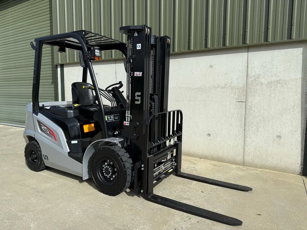Year 2025 UN F series 2.5 ton - Image 2