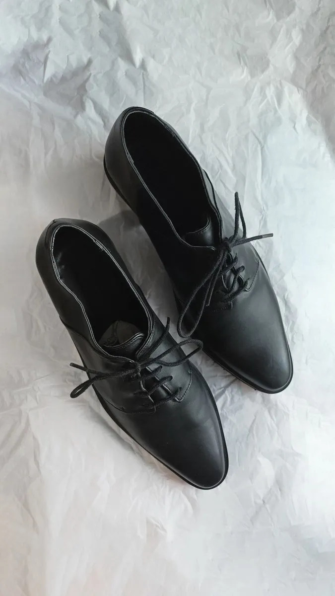 Leather Shoes (unisex) - Image 2