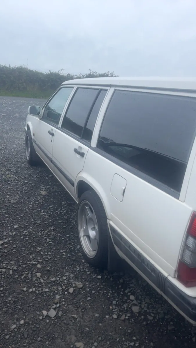 Volvo 940 - Image 2