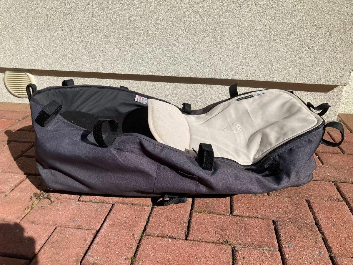 Bugaboo Cameleon pram/buggy travel system - Image 4