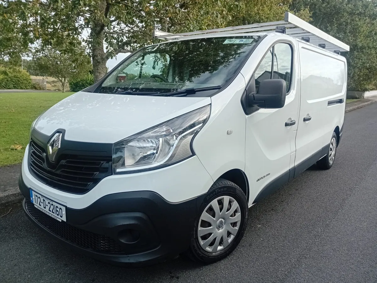2017 Renault Traffic 125 Energy Business LWB - Image 1