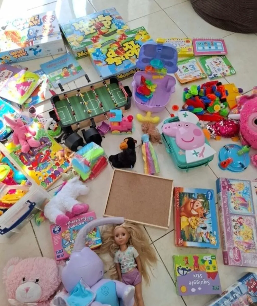 Toy bundle - Image 4