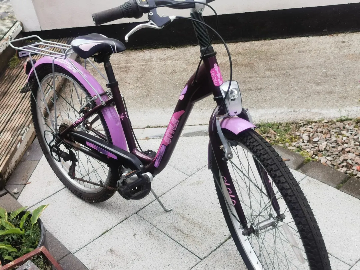Girls bicycle - Image 1