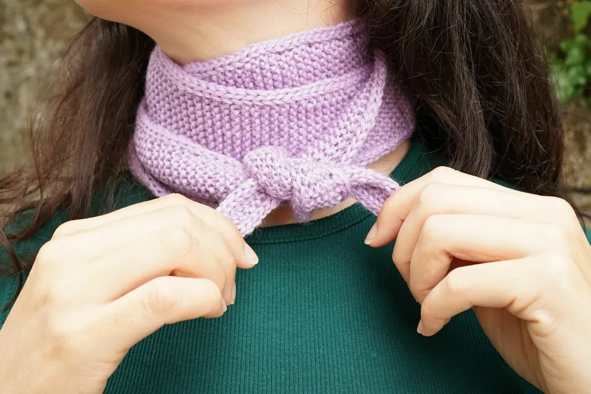 ✨ Handmade Knitted petite Scarf ✨ - Image 3