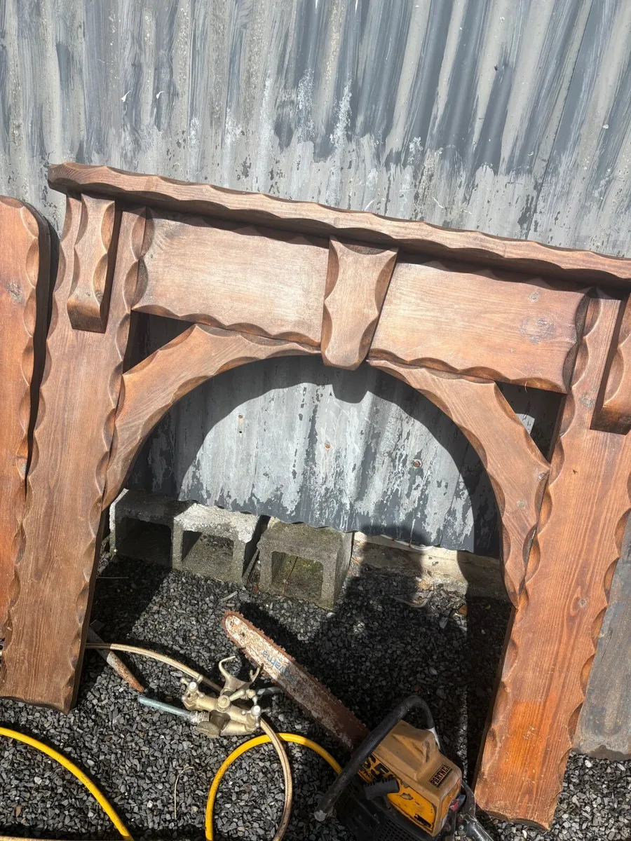 Fireplace and surround with matching mirror - Image 3