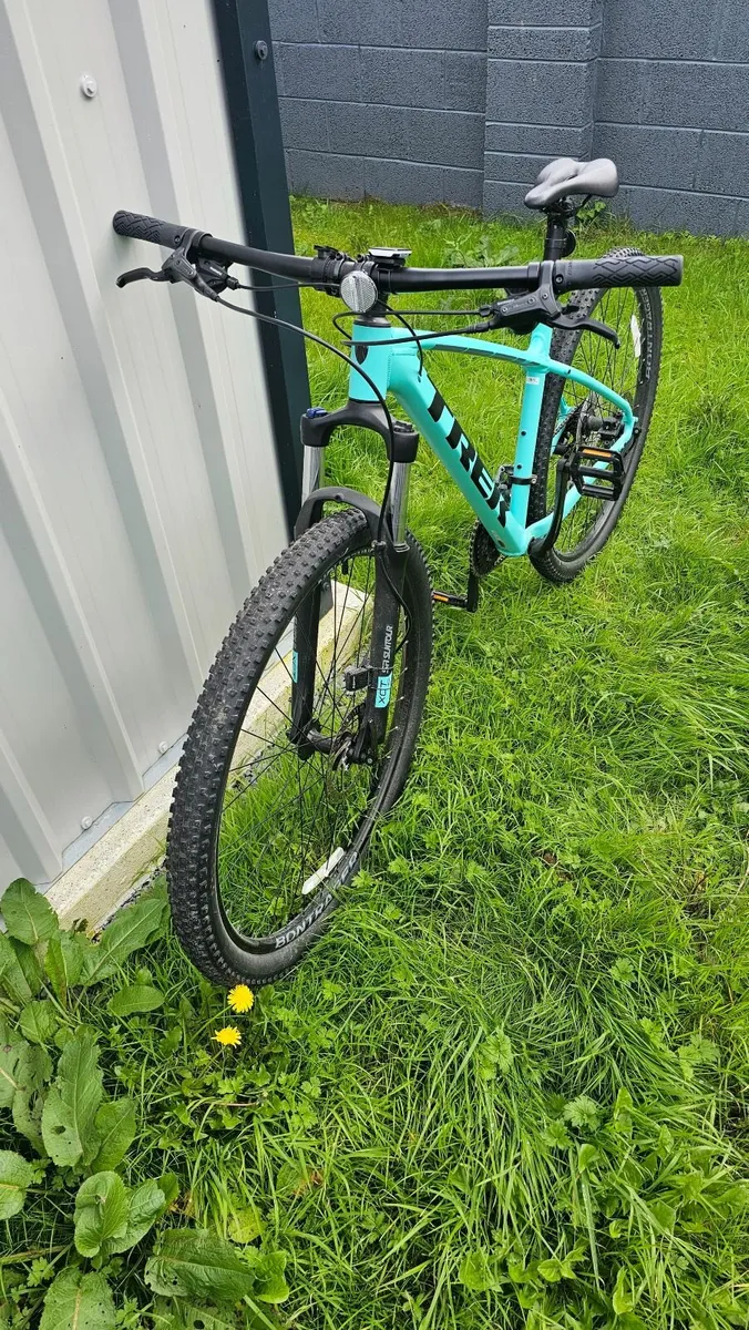 Treck Bicycle - Image 4