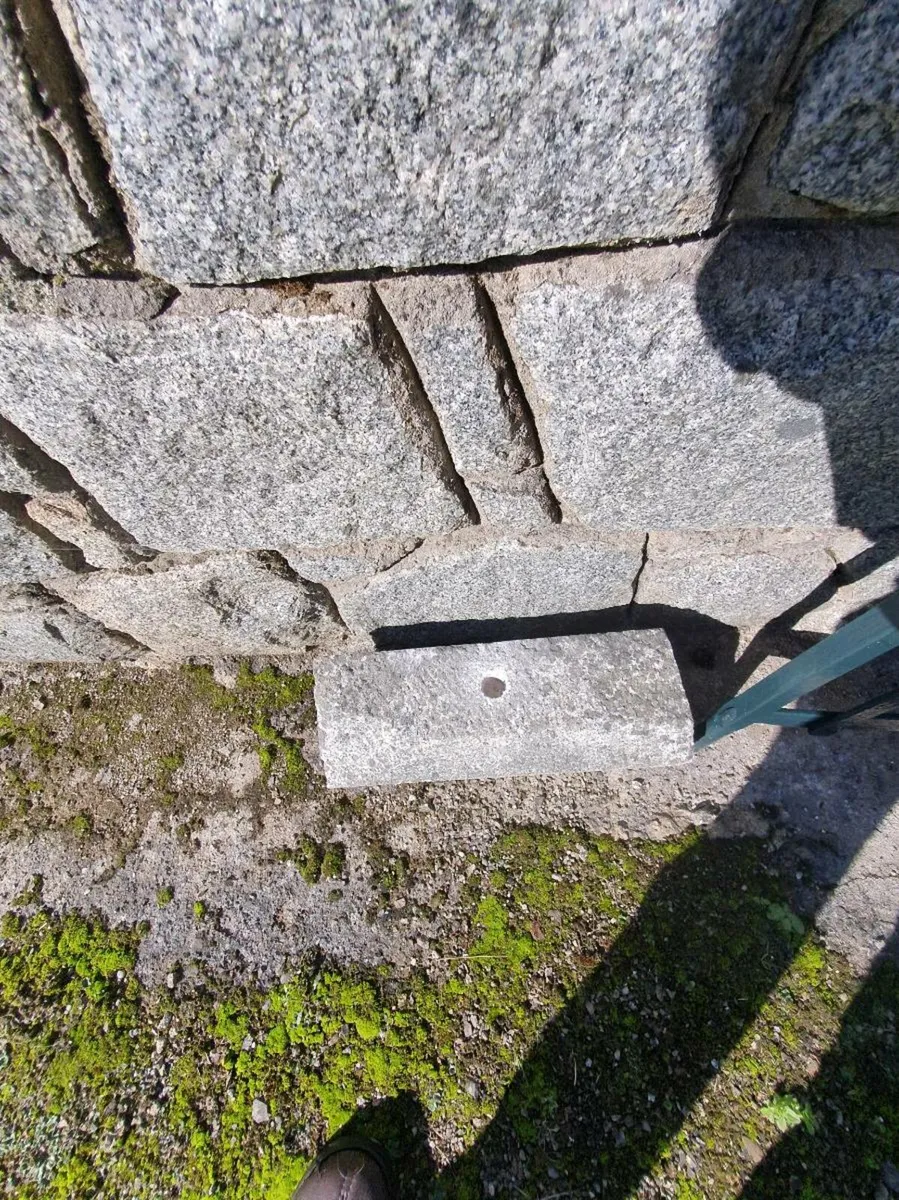Black smiths side gate - Image 2