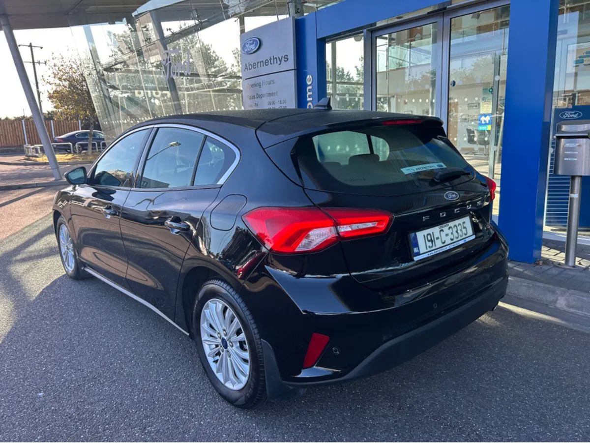 Ford Focus TITANIUM 1.5 TDCI 125PS 6 5DR 6SPEED - Image 2