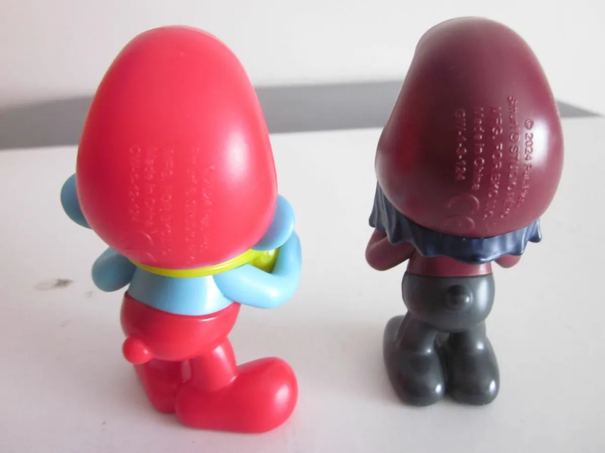 Burger King Smurfs Papa /Moxie Figures 2024 - Image 3