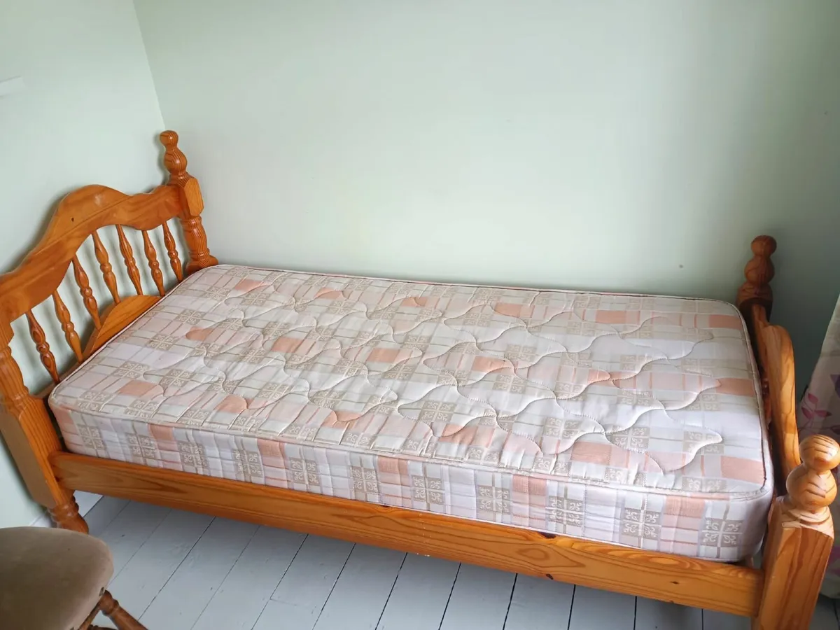 Single Beds - Image 2