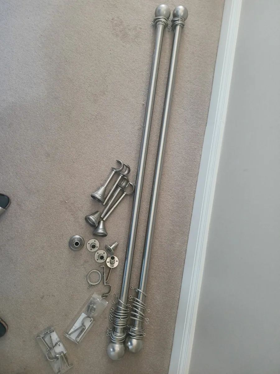 Curtain poles - Image 1