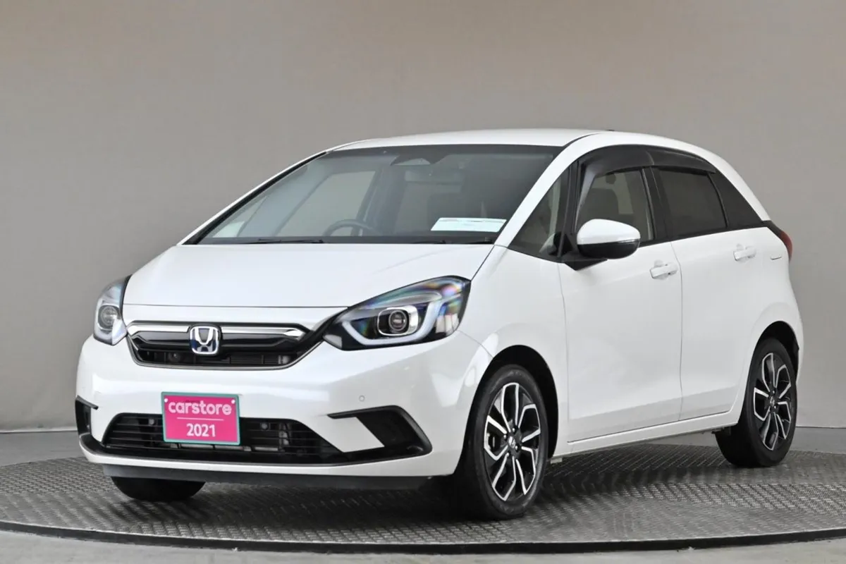 Honda Fit 1.5 109BHP HEV E-cvt  park Sensors reve - Image 3