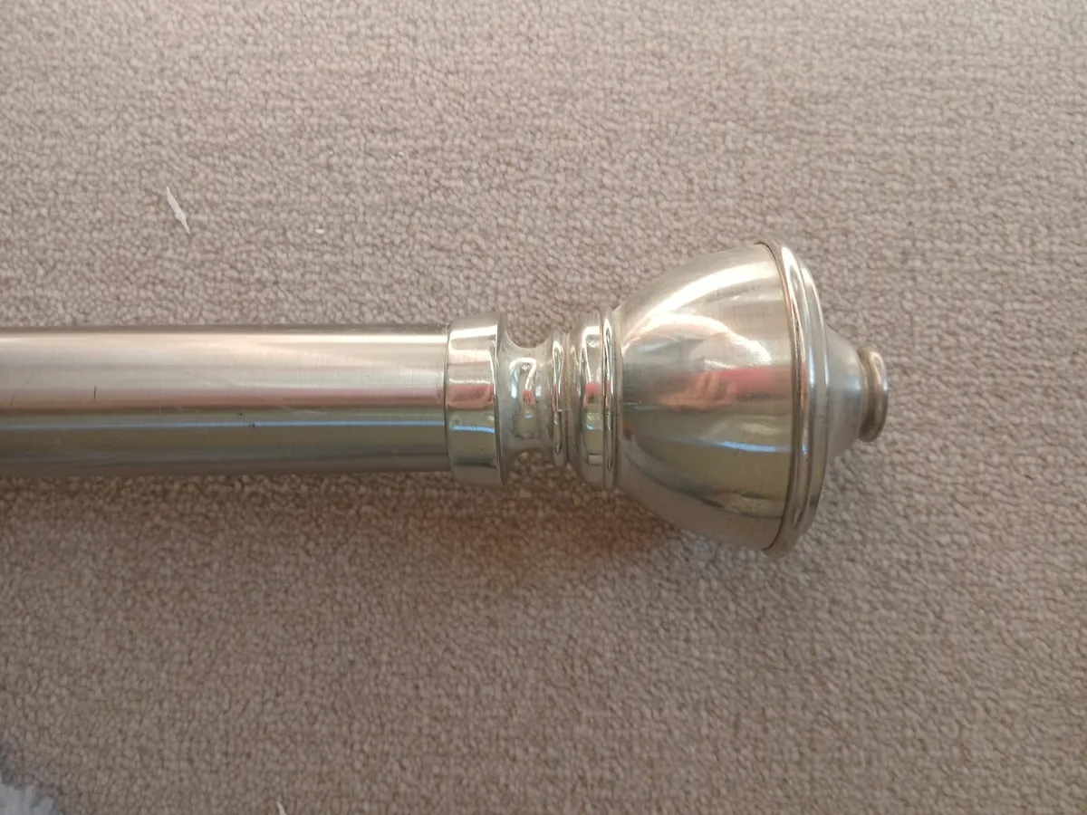 Curtain poles - Image 1