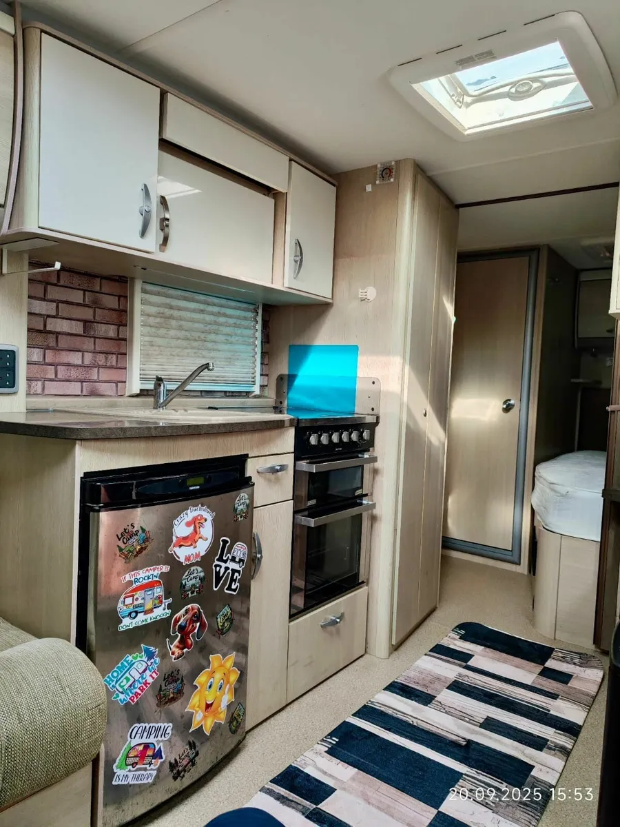 Sterling Eccles Jewel 2013 - 4 Berth - Fixed Bed - Image 4