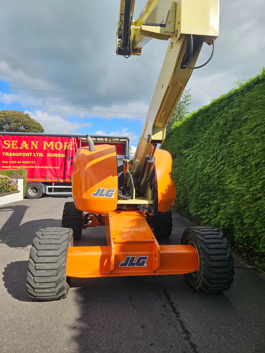 Boom Lift - Image 4