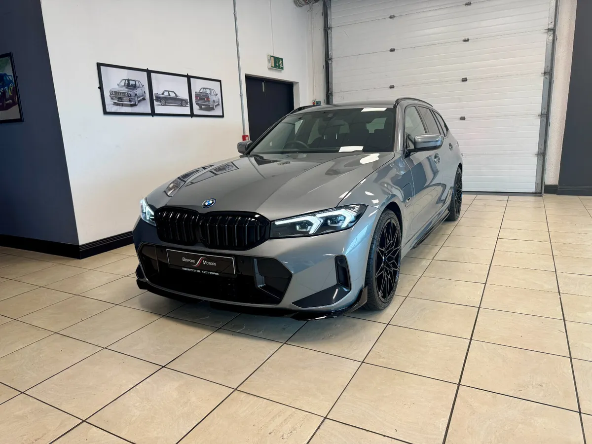 BMW 330E MSPORT TOURING - Image 2