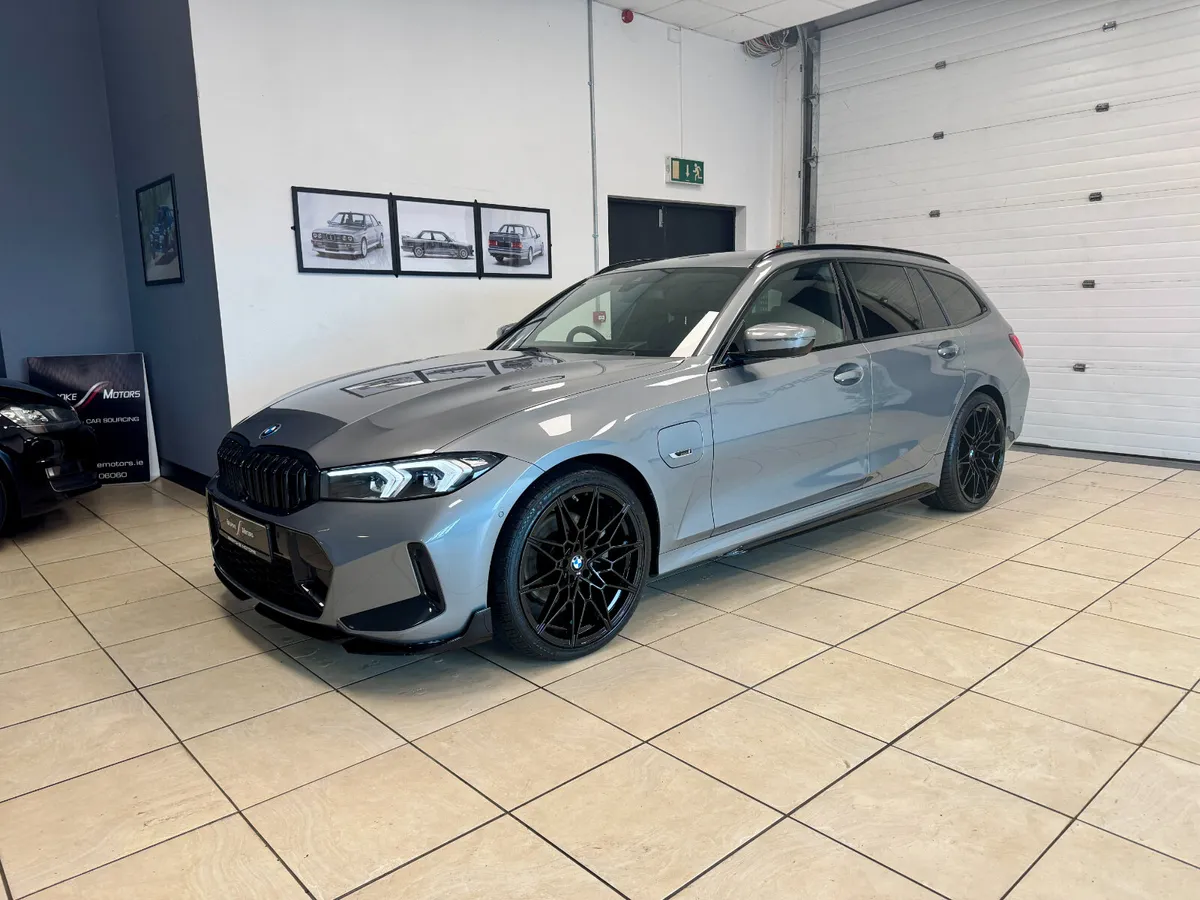 BMW 330E MSPORT TOURING - Image 3